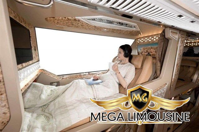 Xe Limousine giường nằm đi Đà Lạt từ Sài Gòn được thiết kế hiện đại với đèn đọc sách, cổng sạc USB